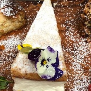 Ricotta and pear cake