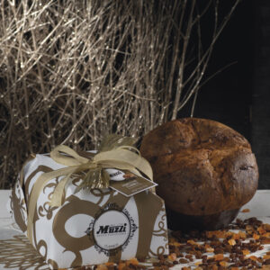 Traditional Panettone low Bake Hand